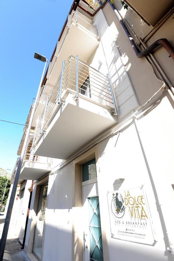 B&B La Dolce Vita Fondi Exterior photo